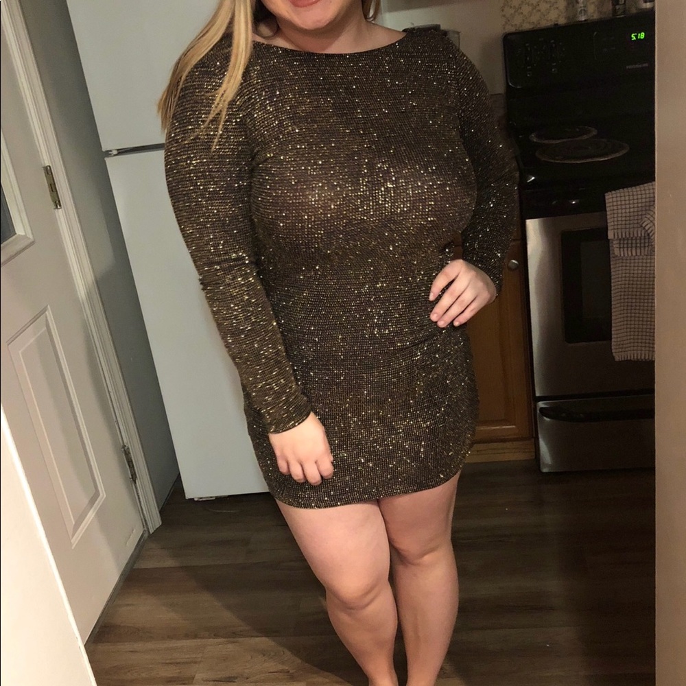 DRAPE BACK GLITTER BODY-CON